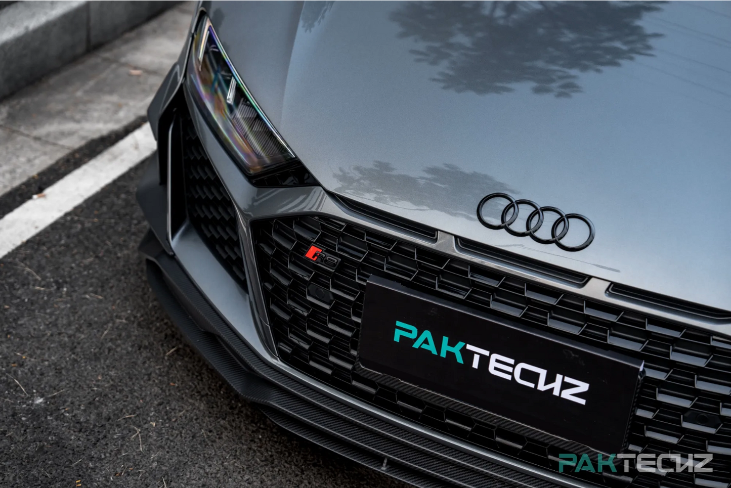 PAKTECHZ - AUDI R8 DRY CARBON FIBRE FRONT LIP