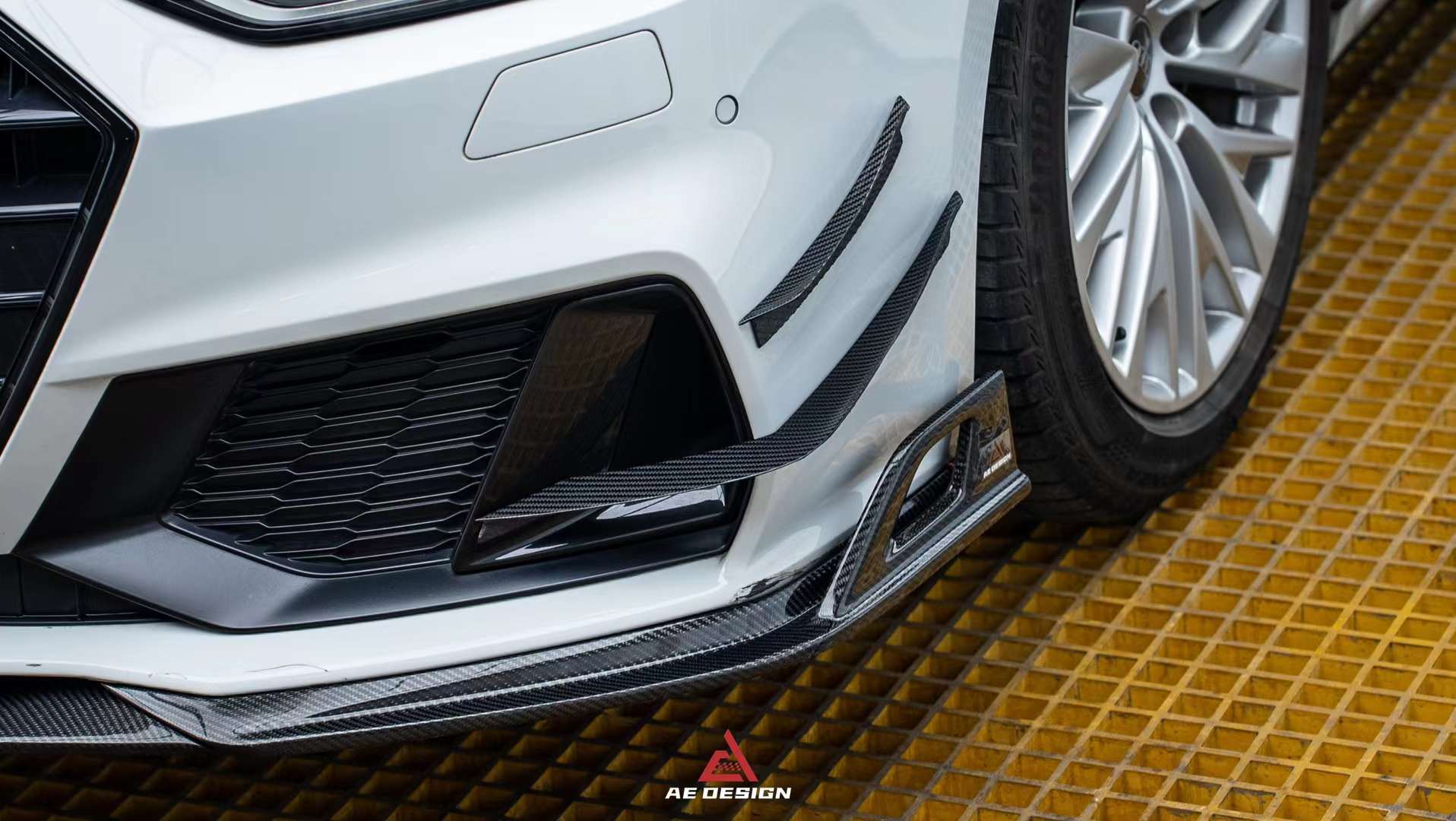 AERO DESIGN - AUDI A7 / S7 C8 2018+ CARBON FIBRE FRONT LIP - Aero Carbon UK