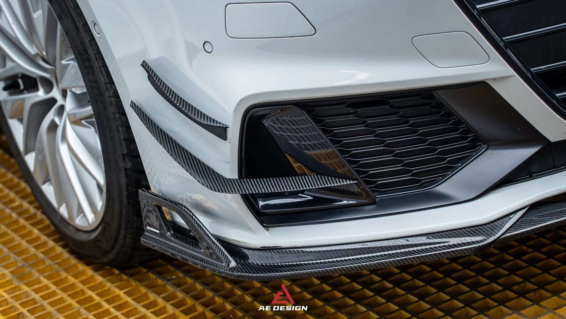 AERO DESIGN - AUDI A7 / S7 C8 2018+ CARBON FIBRE FRONT LIP - Aero Carbon UK